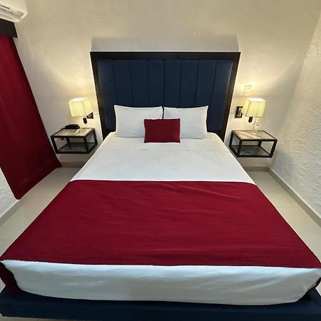 Choco'S Hotel Вильяэрмоса Экстерьер фото