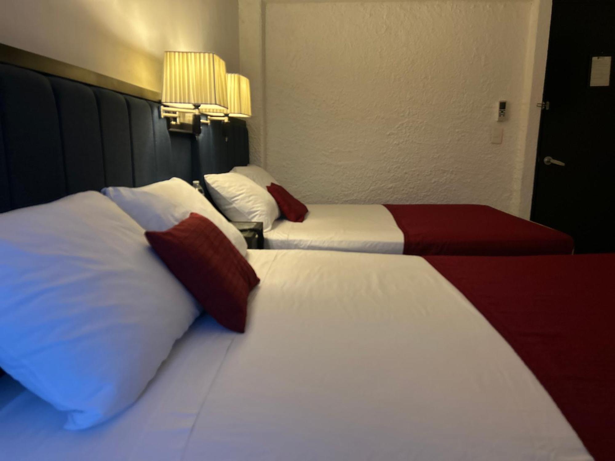 Choco'S Hotel Вильяэрмоса Экстерьер фото