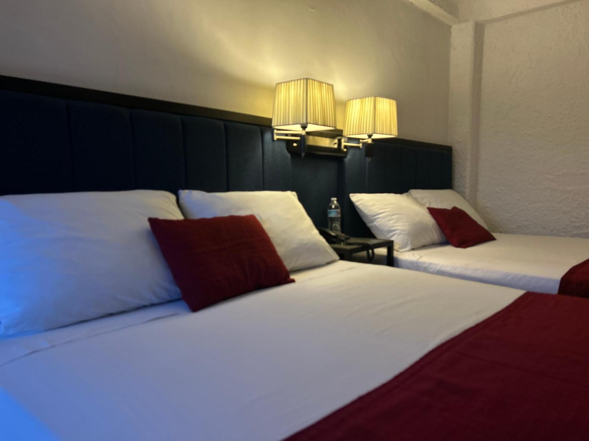 Choco'S Hotel Вильяэрмоса Экстерьер фото