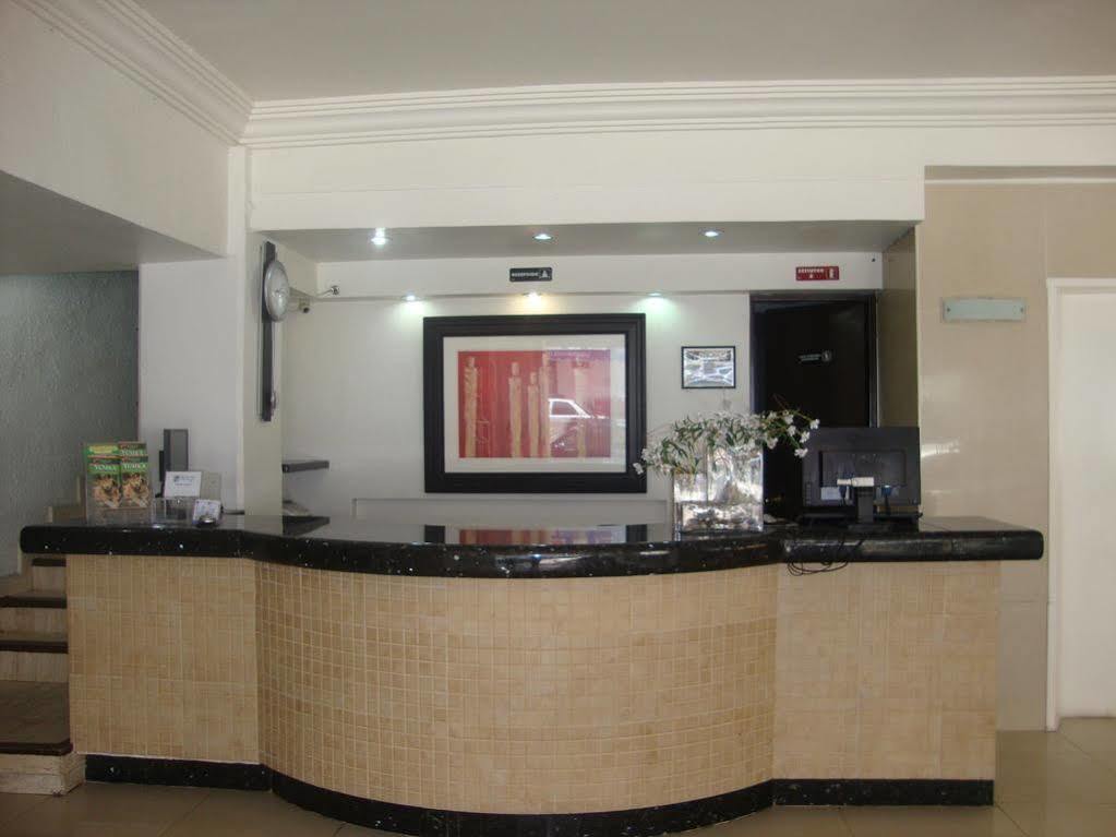 Choco'S Hotel Вильяэрмоса Экстерьер фото